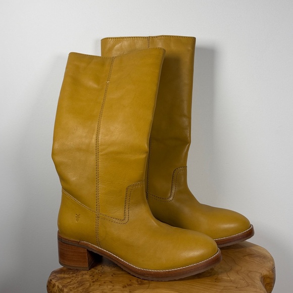 NWOT Frye Banana Camryn Boots - Picture 3 of 16